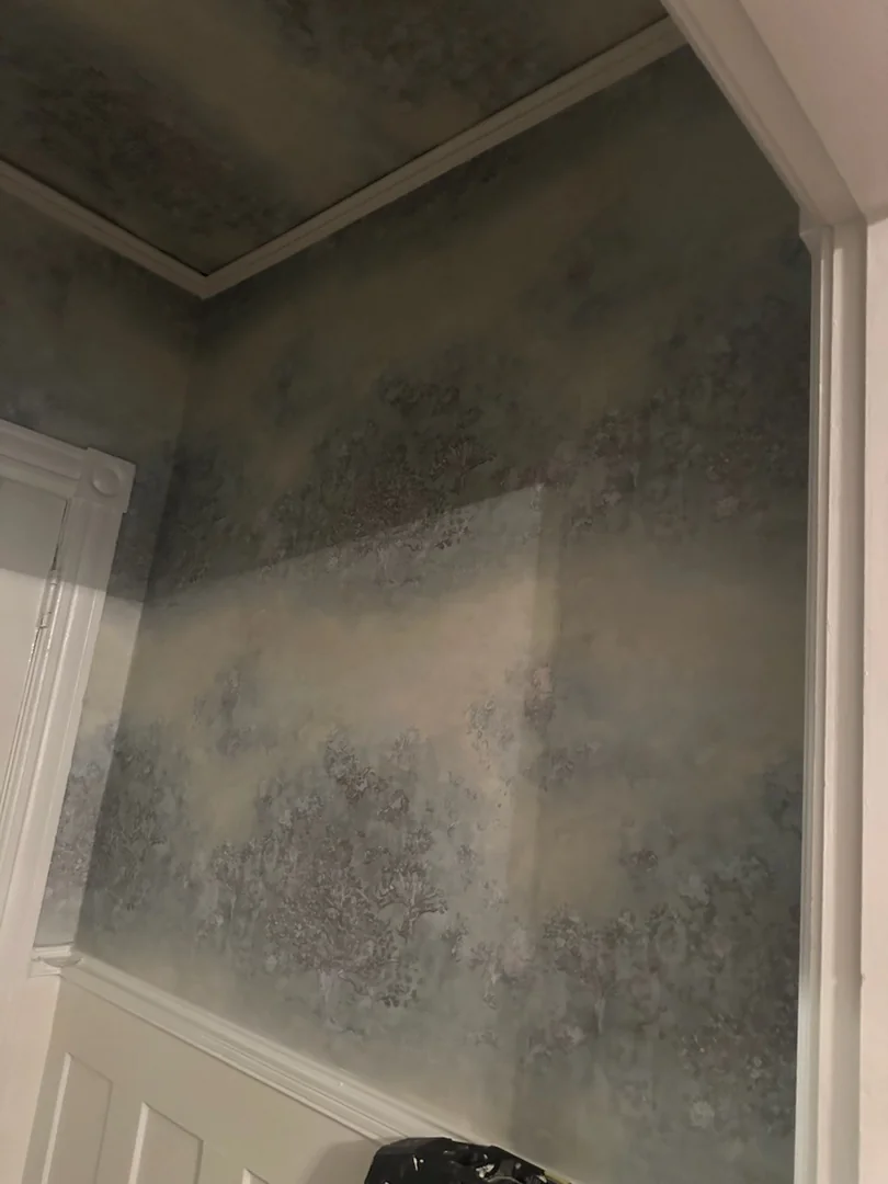 Ravenna wallpaper installation